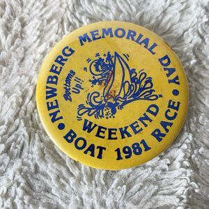 Vintage Newberg Memorial Day Boat Race Button Pin 1981 Bottoms‎ Up Yellow